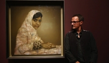 Juszufzai Malala portré - Jonathan Yeo